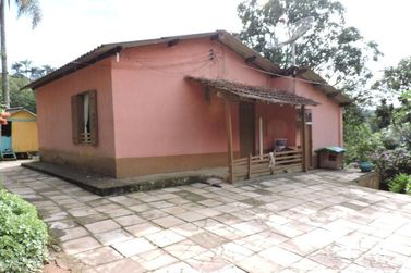 S&iacute;tio &agrave; venda - 200m&sup2; - CAMPO LARGO