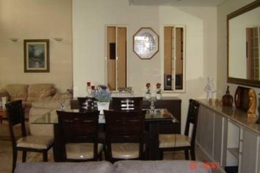 Casa &agrave; venda - 277m&sup2; - JARDIM ITAPERI