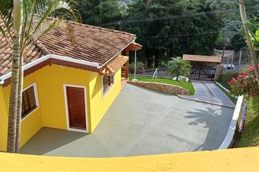Casa para alugar - 183m&sup2; - Vila Petr&oacute;polis