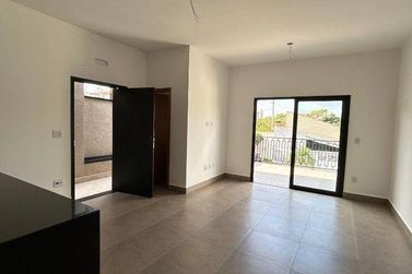 Casa &agrave; venda - 110m&sup2; - Jardim do Lago