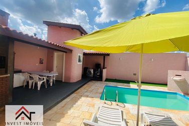 Casa &agrave; venda - 244m&sup2; - Jardim do Lago