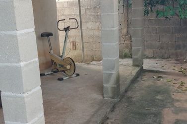Casa &agrave; venda - PARUE FERNAO DIAS