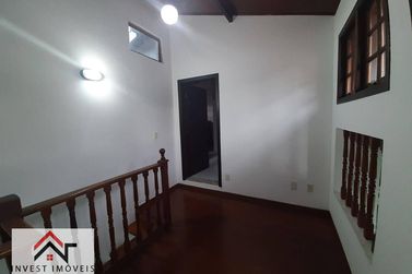 Casa para alugar - 211m&sup2; - Jardim do Lago