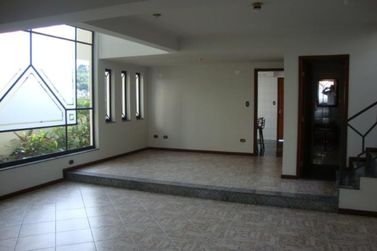 Sobrado para alugar - 650m&sup2; - VILA GARD&Ecirc;NIA