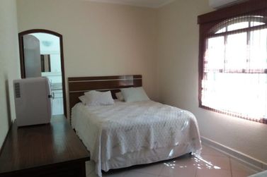 Casa &agrave; venda - 1000m&sup2; - Vila Giglio