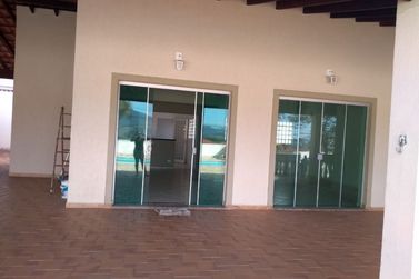 Casa &agrave; venda - 350m&sup2; - JD DO LAGO