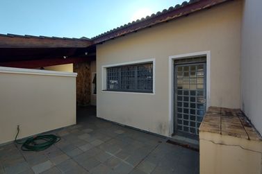 Casa &agrave; venda - 242m&sup2; - Jardim Tapajos