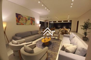 Casa para alugar - 390m&sup2; - Condom&iacute;nio Itapor&atilde;