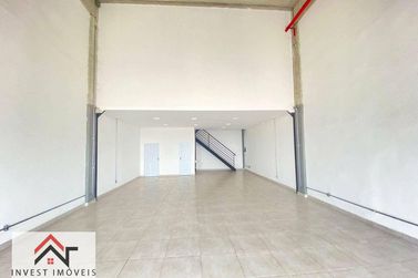 Sal&atilde;o Comercial para alugar - 160m&sup2; - Caetetuba