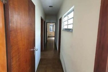 Casa &agrave; venda - CENTRO