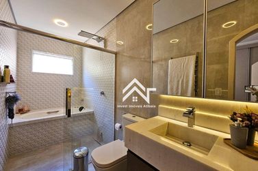 Casa &agrave; venda - 221m&sup2; - Jardim Shangri-L&aacute;