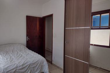 Casa &agrave; venda - CENTRO