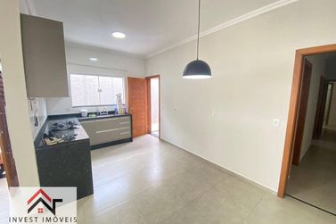 Casa &agrave; venda - 130m&sup2; - Nova Cerejeira