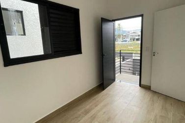 Casa para alugar - 105m&sup2; - Vila Petr&oacute;polis