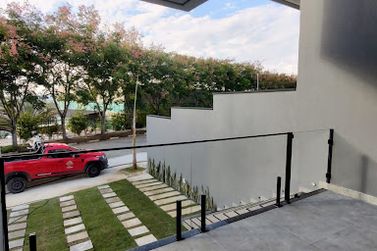 Casa &agrave; venda - 142m&sup2; - Condom&iacute;nio Jardim Shangri-l&aacute;