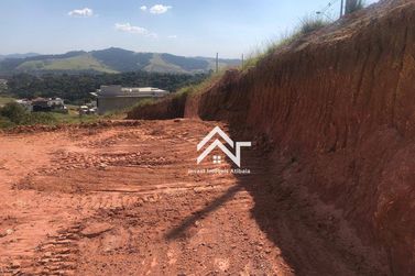 Terreno &agrave; venda - 360m&sup2; - Condom&iacute;nio Alto da Floresta