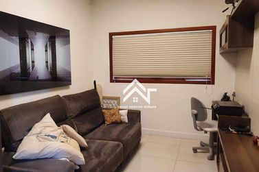 Casa &agrave; venda - 250m&sup2; - Jardim Paulista