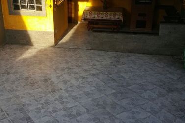 Casa &agrave; venda - 180m&sup2; - JARDIM CEREJEIRAS