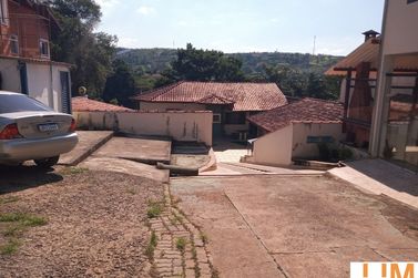 Ch&aacute;cara &agrave; venda - 473m&sup2; - Jardim Estancia Brasil