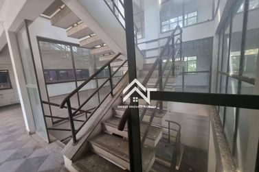 Sal&atilde;o Comercial para alugar - 2500m&sup2; - Jardim S&atilde;o Louren&ccedil;o