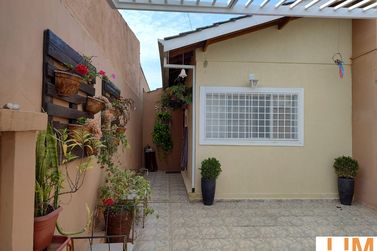 Casa &agrave; venda - 76m&sup2; - JARDIM DAS PALMEIRAS