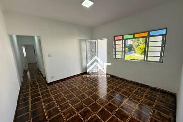 Casa para alugar - 252m&sup2; - Alvin&oacute;polis