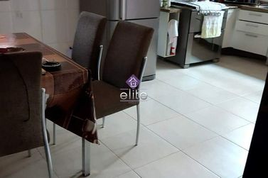 Casa &agrave; venda - 177m&sup2; - PARQUE RESIDENCIAL ITAGUA&Ccedil;U