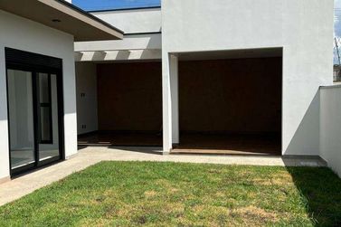 Casa &agrave; venda - 200m&sup2; - Loteamento Residencial Dolce Vita
