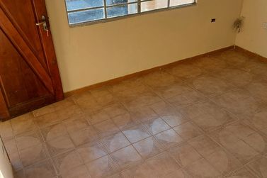 Casa para alugar - 75m&sup2; - JARDIM ALVIN&Oacute;POLIS