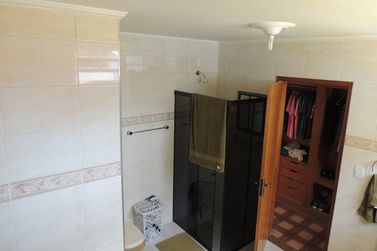 Casa &agrave; venda - 300m&sup2; - Jardim Vila Galv&atilde;o