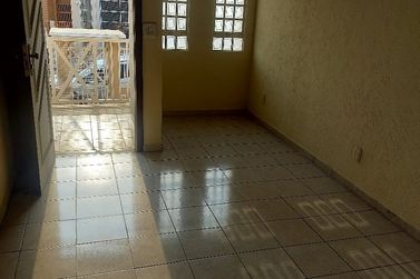 Casa para alugar - 85m&sup2; - JARDIM BRASIL