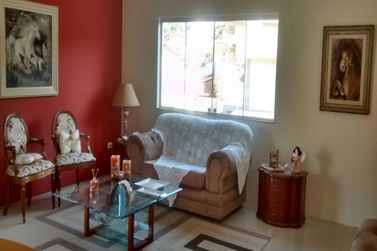 Casa &agrave; venda - 300m&sup2; - Jardim Maristela