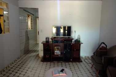 Casa &agrave; venda - TANQUE