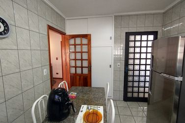 Casa &agrave; venda - 242m&sup2; - Jardim Tapajos
