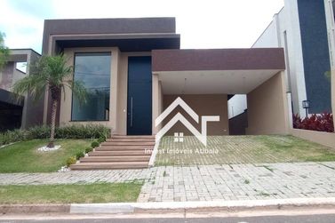 Casa &agrave; venda - 228m&sup2; - Ch&aacute;caras Maring&aacute;