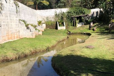 S&iacute;tio &agrave; venda - TERRA PRETA