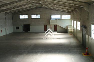 Sal&atilde;o Comercial para alugar - 1130m&sup2; - Ribeir&atilde;o dos Porcos