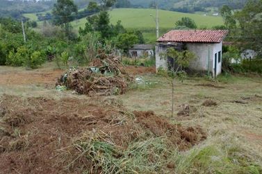 Terreno &agrave; venda - 895m&sup2; - Vit&oacute;ria R&eacute;gia