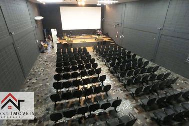 Sal&atilde;o Comercial &agrave; venda - 390m&sup2; - Centro