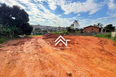 Terreno &agrave; venda - 1000m&sup2; - Jardim Est&acirc;ncia Brasil
