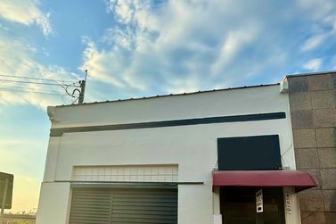 Sal&atilde;o Comercial &agrave; venda - CENTRO