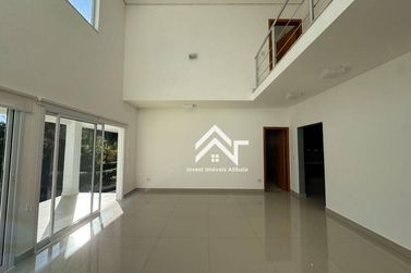 Casa para alugar - 300m&sup2; - Condominio Porto Atibaia
