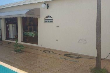 Casa &agrave; venda - 254m&sup2; - Nova Gard&ecirc;nia