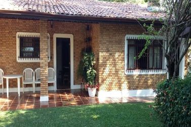 Ch&aacute;cara &agrave; venda - 2160m&sup2; - Jardim dos Pinheiros