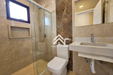 Casa &agrave; venda - 300m&sup2; - Condom&iacute;nio Granville