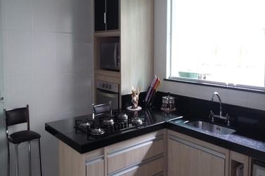 Casa &agrave; venda - 200m&sup2; - Vila Petr&oacute;polis