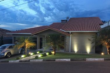 Casa &agrave; venda - 390m&sup2; - CONDOM&Iacute;NIO SERRA DA ESTRELA