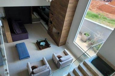 Casa &agrave; venda - 385m&sup2; - Condominio Quintas da Boa Vista