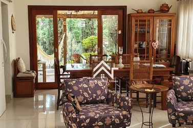 Casa &agrave; venda - 250m&sup2; - Jardim Paulista