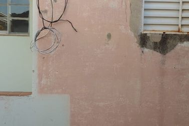 Casa &agrave; venda - CENTRO